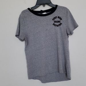grey t shirt